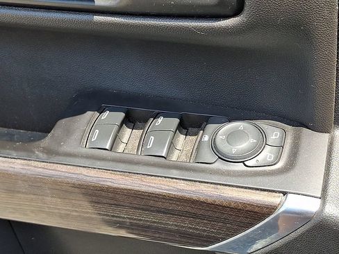 Used 2020 Chevrolet Silverado 1500 RST AWD/4WD image 26