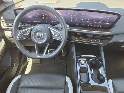 Used 2025 Buick Envision Sport Touring AWD/4WD image 22