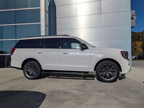 New 2025 Ford Expedition Platinum w/ Stealth Performance Package image 3