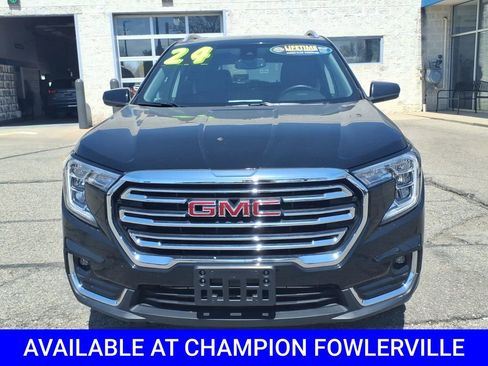 Certified 2024 GMC Terrain SLT AWD/4WD image 2