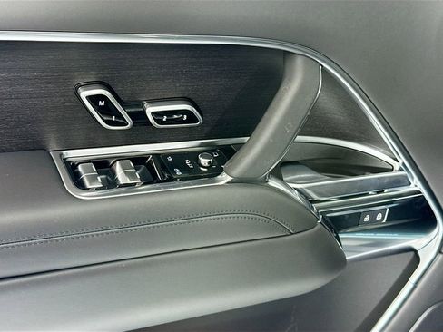 New 2026 Land Rover Range Rover SE AWD/4WD image 19