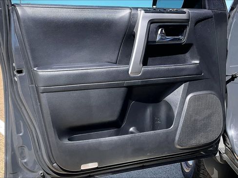 Used 2024 Toyota 4Runner SR5 image 27