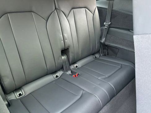 New 2025 Audi SQ7 Premium Plus image 12