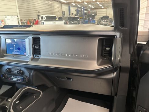 Used 2021 Ford Bronco Outer Banks image 26