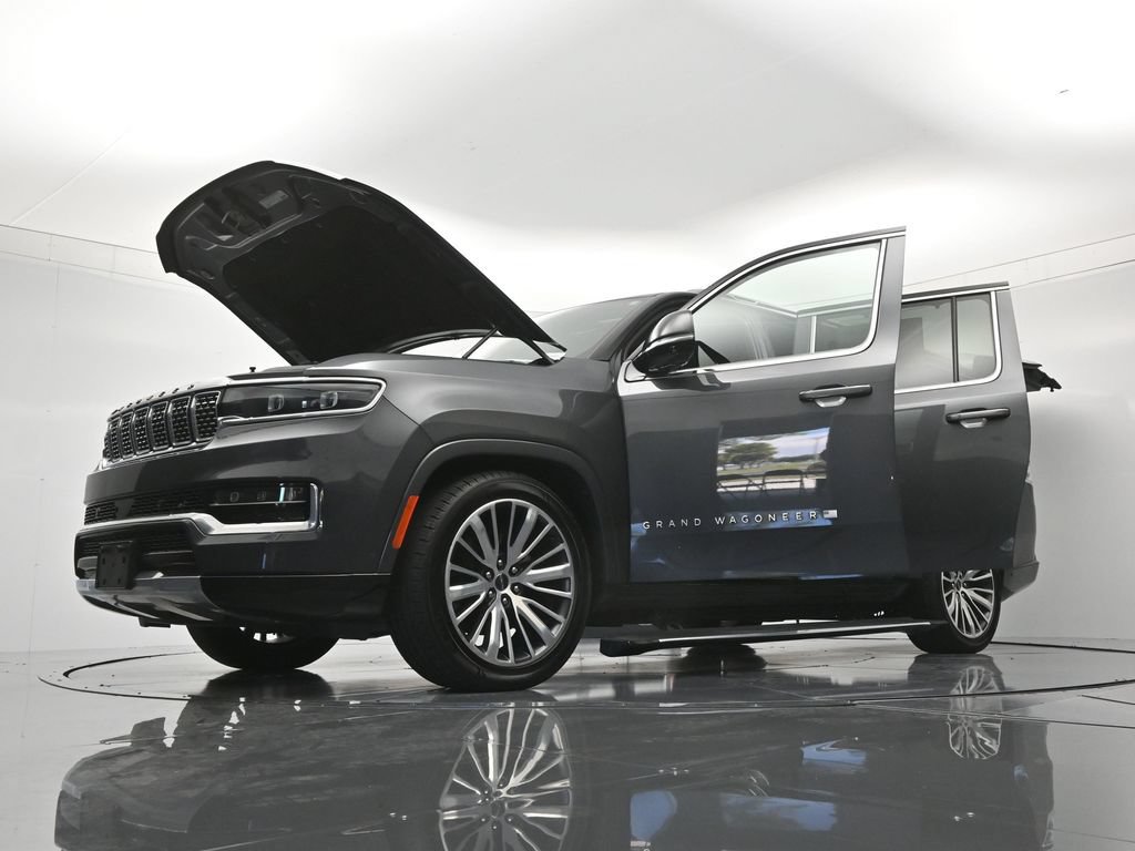 Used 2024 Jeep Grand Wagoneer L Series III AWD/4WD image 52