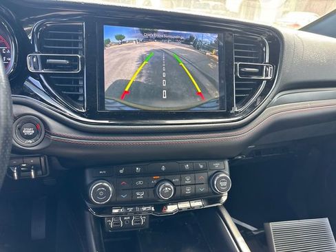 Used 2023 Dodge Durango R/T RWD image 9