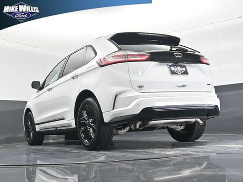 Used 2022 Ford Edge SE w/ Black Appearance Package image 21