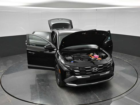 New 2026 Hyundai Tucson Blue SE FWD image 42