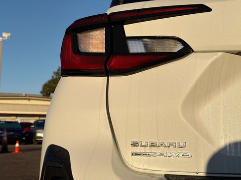 Used 2025 Subaru Crosstrek 2.5i Limited w/ Popular Package #3A image 10