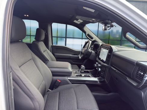 Used 2022 Ford F150 XLT w/ Equipment Group 302A High image 18