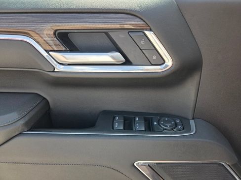 Used 2025 Chevrolet Silverado 1500 RST AWD/4WD image 24