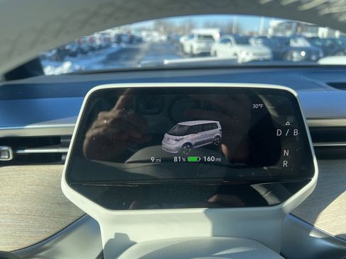 New 2025 Volkswagen ID. Buzz Pro S Plus image 12