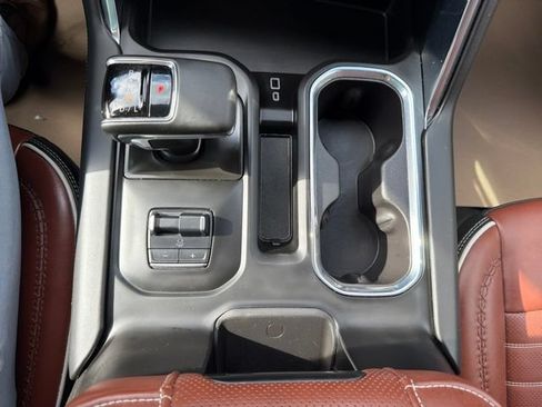 Certified 2024 GMC Sierra 1500 Denali Ultimate AWD/4WD image 22