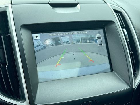Used 2017 Ford Edge SEL w/ Equipment Group 201A AWD/4WD image 30