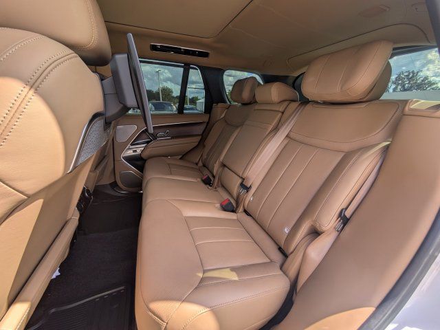 Certified 2024 Land Rover Range Rover Autobiography AWD/4WD image 14