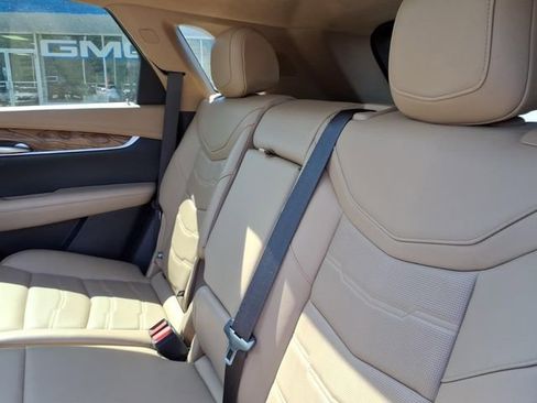 Used 2023 Cadillac XT5 Sportv w/ Platinum Package AWD/4WD image 11