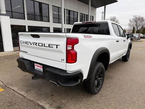 Used 2021 Chevrolet Silverado 1500 LT Trail Boss w/ Bed Protection Package AWD/4WD image 5