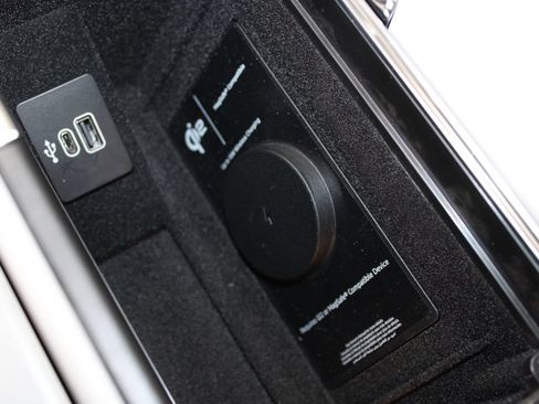 New 2027 Lincoln Navigator Premiere RWD image 48