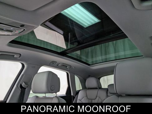 Used 2024 Audi Q5 e Premium Plus image 18