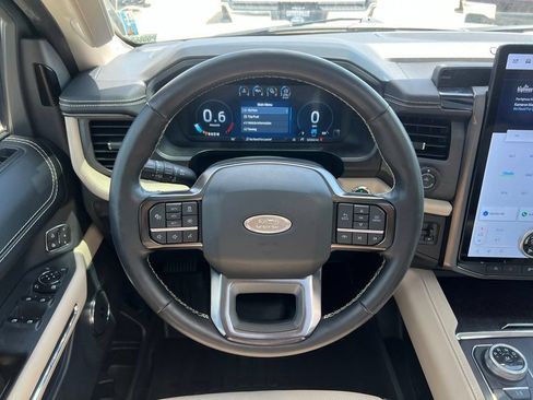 Used 2023 Ford Expedition Max Platinum AWD/4WD image 40