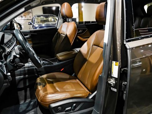 Used 2017 Audi Q7 3.0T Prestige image 27