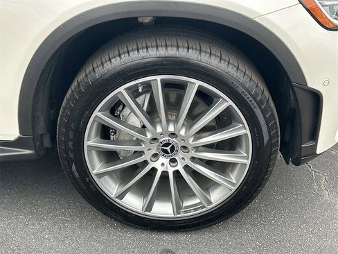 Used 2021 Mercedes-Benz GLC 300 4MATIC Coupe image 12