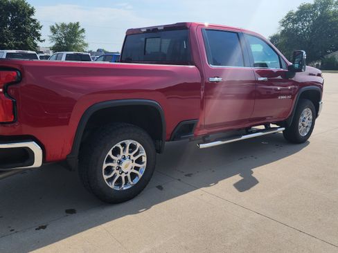 Certified 2025 Chevrolet Silverado 2500 LTZ w/ LTZ Convenience Package AWD/4WD image 4