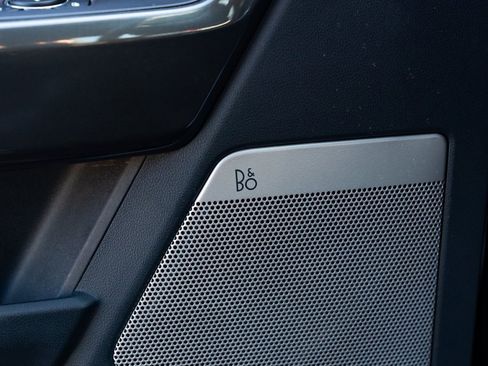 Used 2023 Ford F150 Lariat w/ Equipment Group 502A High image 18