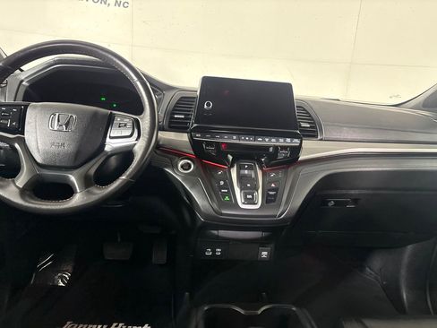 Used 2025 Honda Odyssey Sport-L image 20