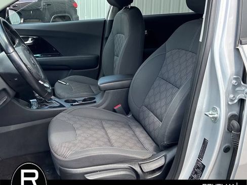 Used 2021 Kia Niro LXS FWD image 10
