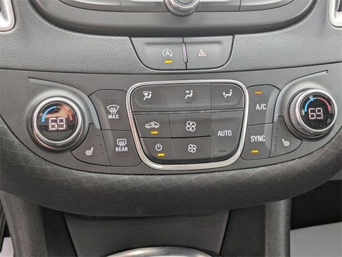 Used 2024 Chevrolet Malibu LT image 20