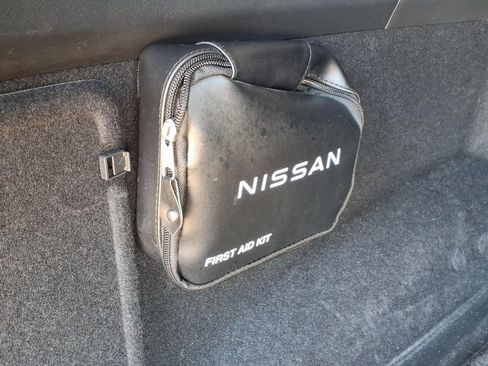 Used 2023 Nissan Rogue SV AWD/4WD image 13