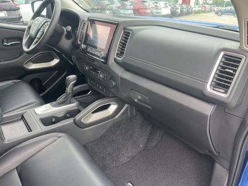 Used 2024 Nissan Frontier SL w/ Technology Package RWD image 24