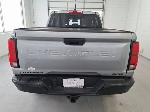 Used 2024 Chevrolet Colorado ZR2 w/ ZR2 Convenience Package III AWD/4WD image 7
