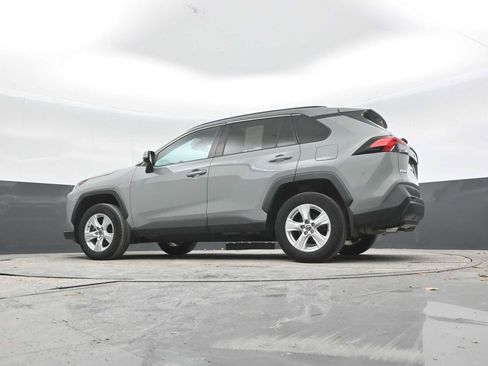 Used 2021 Toyota RAV4 XLE w/ Convenience Package image 41