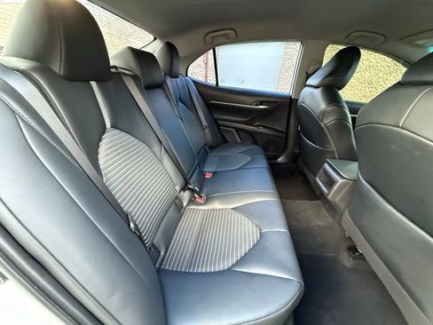 Used 2020 Toyota Camry SE image 27