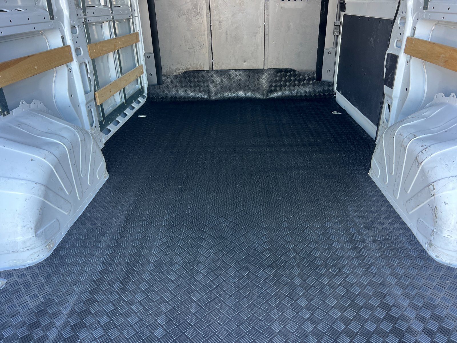 Used 2025 RAM ProMaster 2500 w/ U-Haul Equipment Group FWD image 16