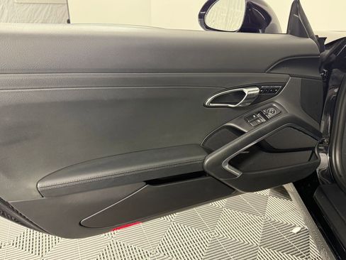 Used 2015 Porsche 911 Carrera S image 13