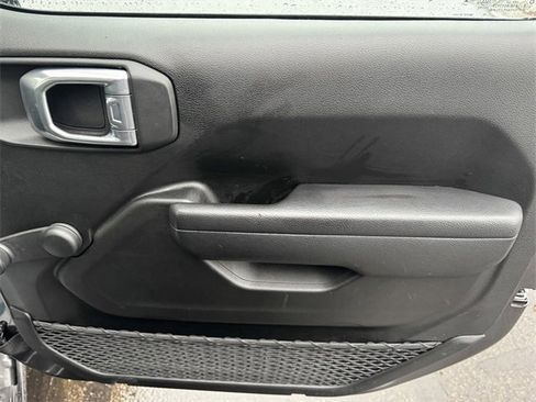 Used 2024 Jeep Gladiator Sport image 14