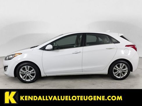 Used 2013 Hyundai Elantra GT FWD image 8