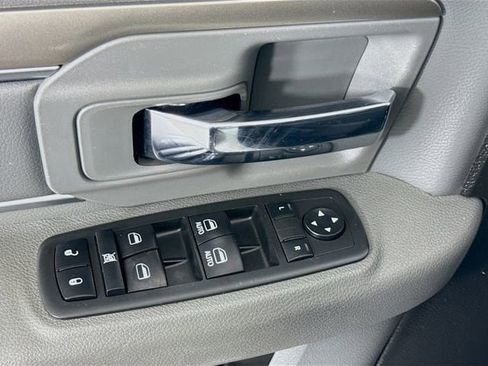 Used 2019 RAM 1500 Classic Warlock w/ Electronics Group image 17