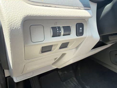 Used 2018 Subaru Forester 2.5i w/ Protection Package #1 AWD/4WD image 12