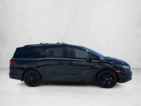 Used 2023 Honda Odyssey Sport image 4