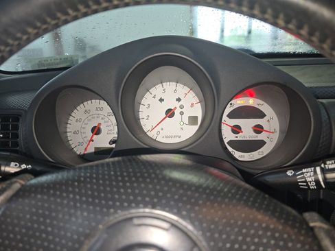 Used 2003 Toyota MR2 RWD image 19