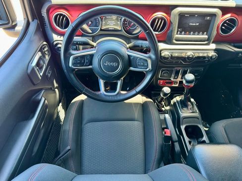 Used 2020 Jeep Wrangler Rubicon AWD/4WD image 16