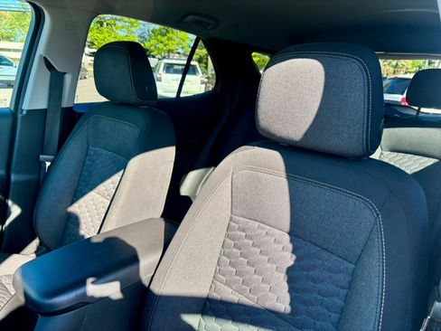 Used 2019 Chevrolet Equinox LT AWD/4WD image 17