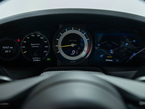 Used 2022 Porsche 911 GT3 RWD image 79