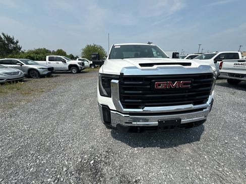 New 2026 GMC Sierra 2500 Pro w/ Convenience Package AWD/4WD image 28