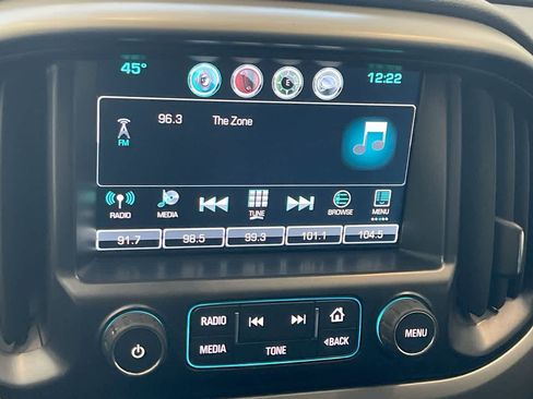 Used 2016 Chevrolet Colorado Z71 AWD/4WD image 16