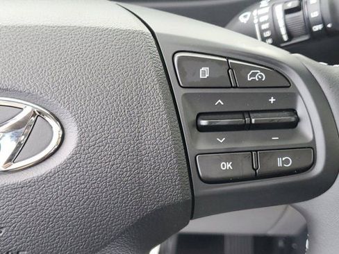 New 2025 Hyundai Venue SEL image 24